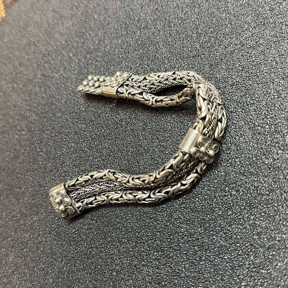 Heavy Sterling Silver unisex wave bracelet. 3 chains